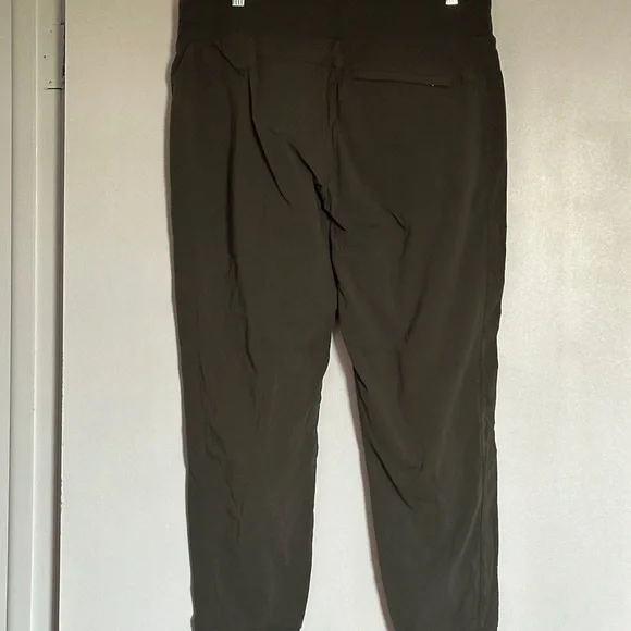 Athleta Olive Green Trekkie North Jogger Pants with zipper pockets - Picture 2 of 6